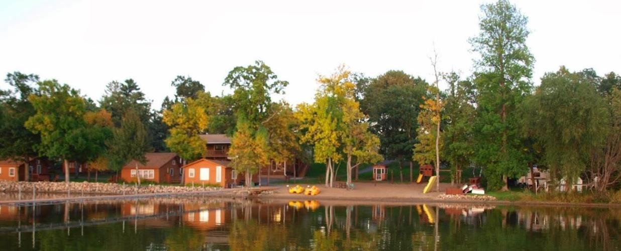 Train Bell Resort Merrifield Экстерьер фото